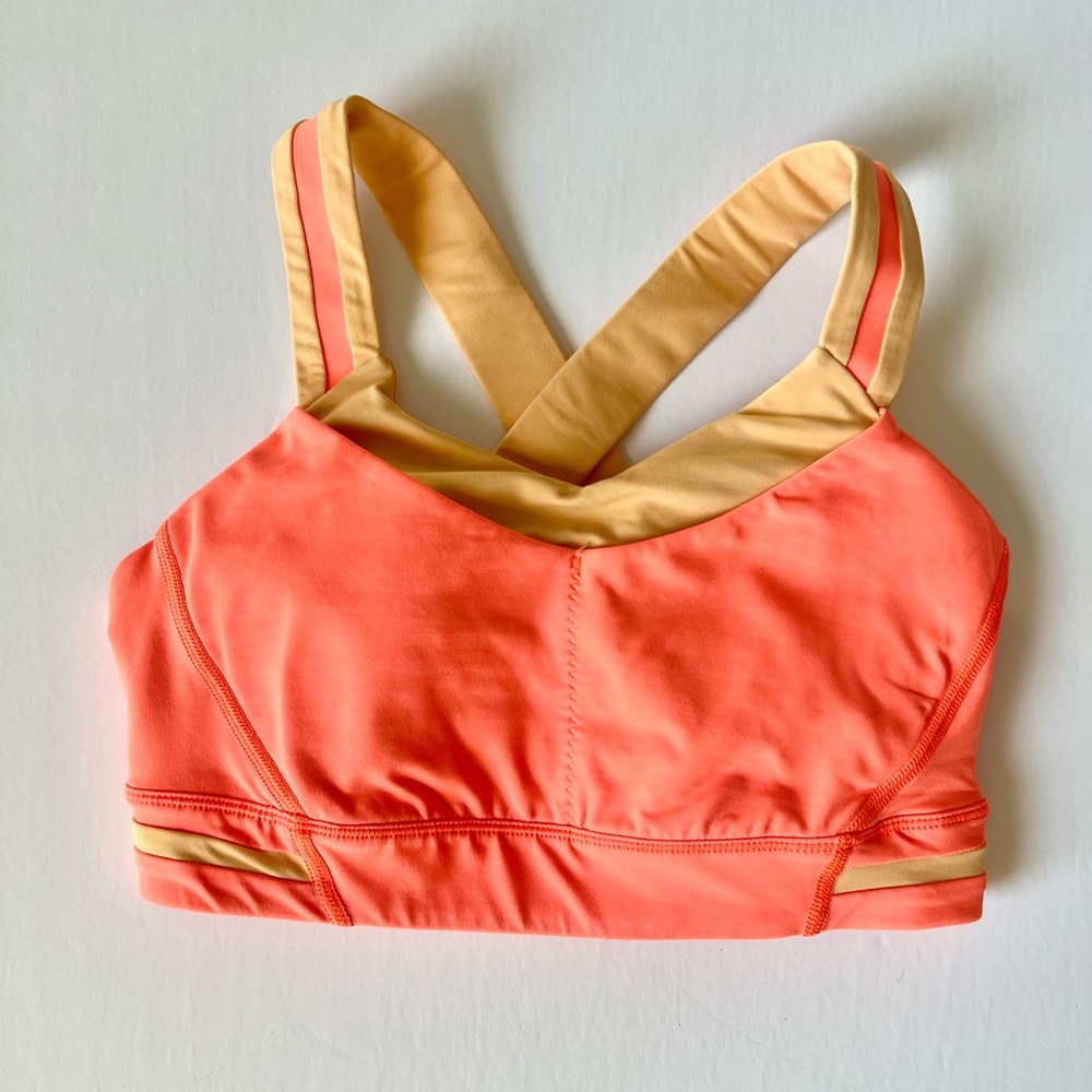 Lululemon Rack Pack bra size 4.Excellent condition